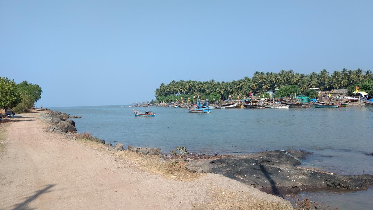 V Resorts Mahua Bagh Murud Nāndgaon Esterno foto