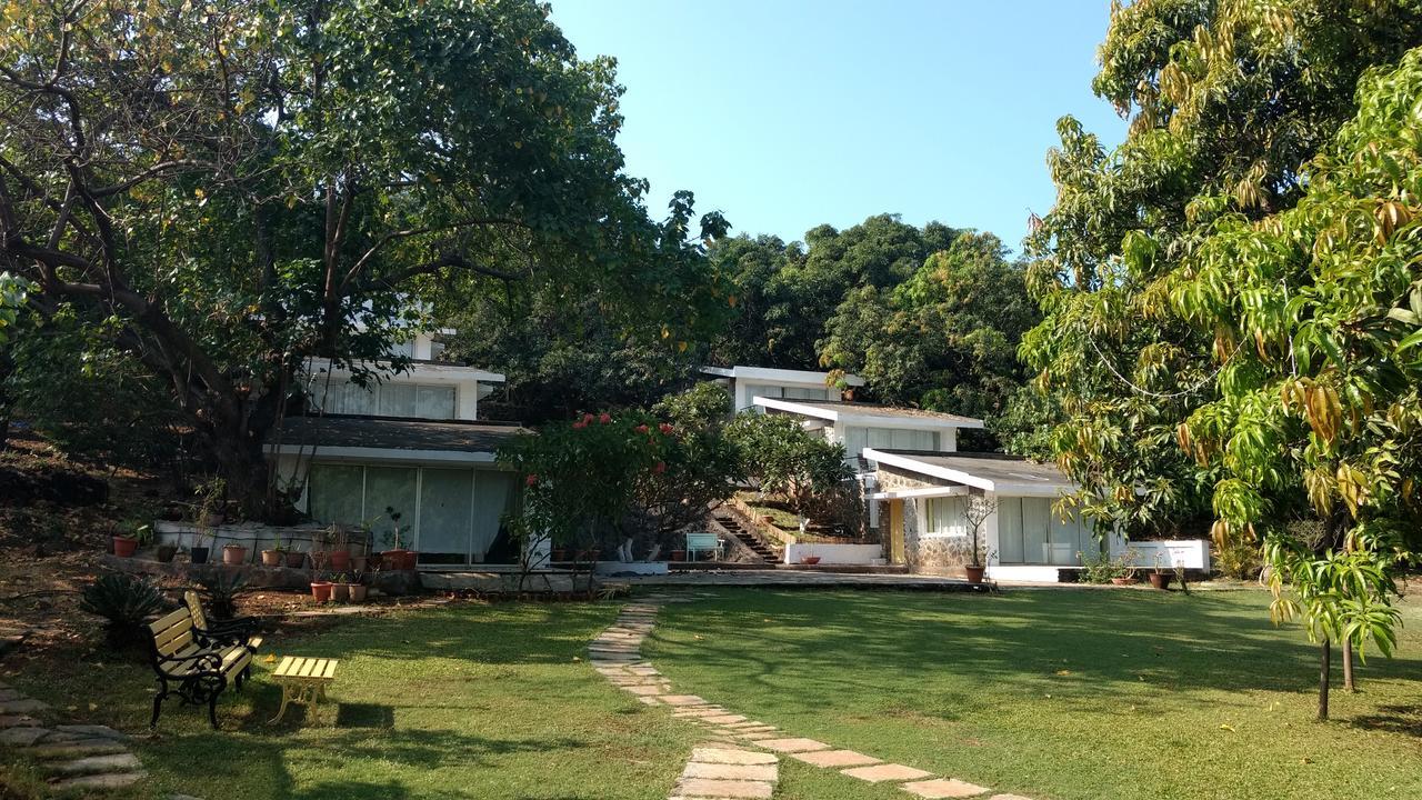 V Resorts Mahua Bagh Murud Nāndgaon Esterno foto