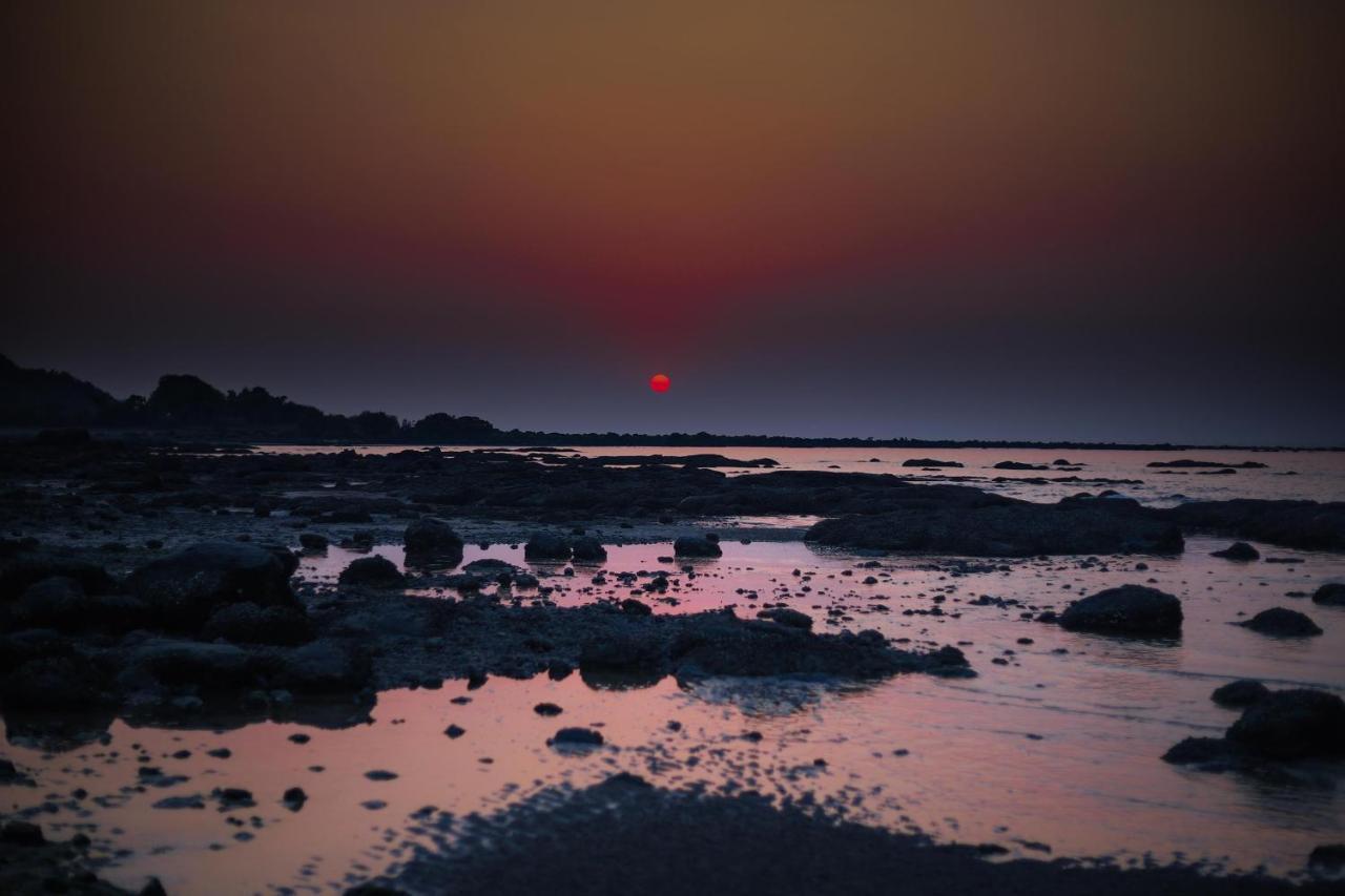 V Resorts Mahua Bagh Murud Nāndgaon Esterno foto