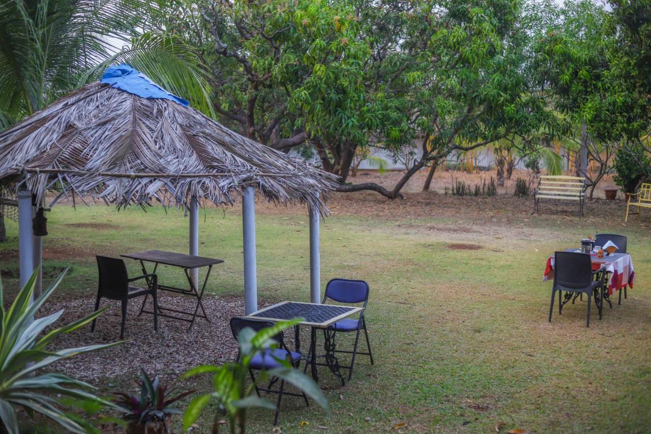 V Resorts Mahua Bagh Murud Nāndgaon Esterno foto