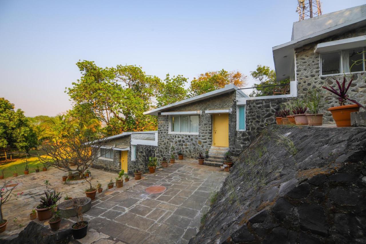 V Resorts Mahua Bagh Murud Nāndgaon Esterno foto