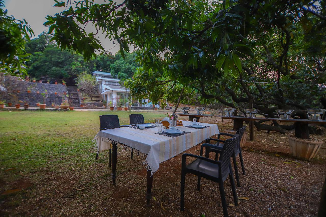 V Resorts Mahua Bagh Murud Nāndgaon Esterno foto